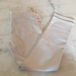Peter Millar Light Cream Casual Pants 7-8